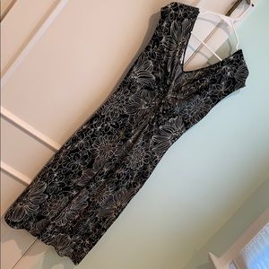 V neck black & white floral dress